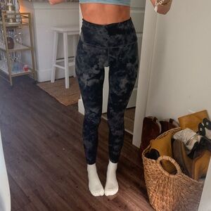 Lulu lemon Black Tie-Dye Leggings